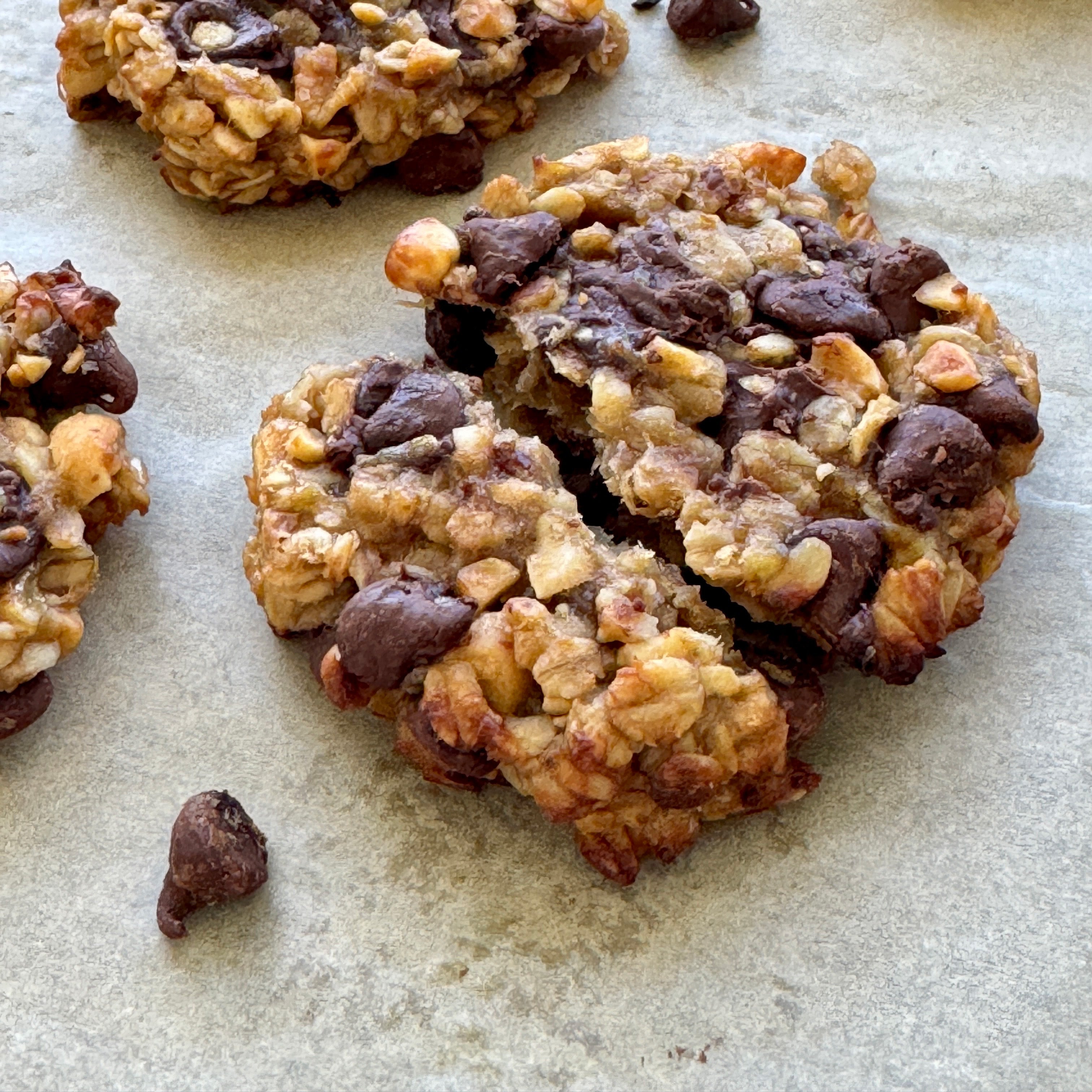 Healthy Chocolate Peanut Butter Oat Cookies: Because Balance is Key